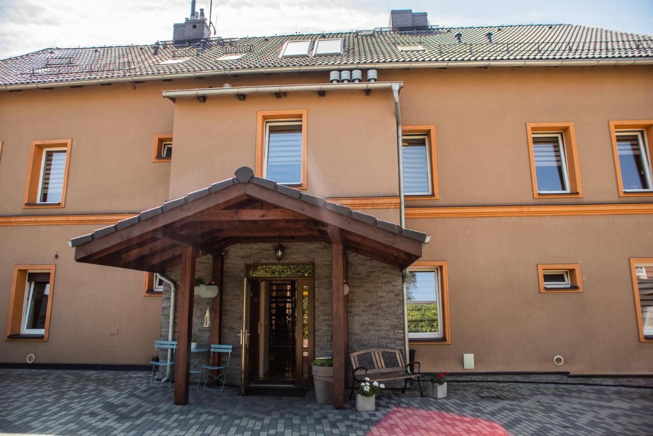 Kawuka Hostel *